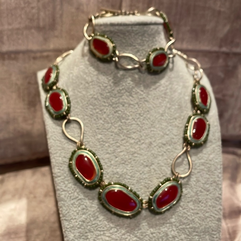 Vintage Liz Claiborne Necklace & Bracelet Set